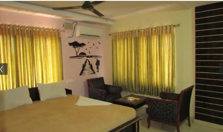 Maruthi Residency Inn & Restaurant 하이데라바드 외부 사진